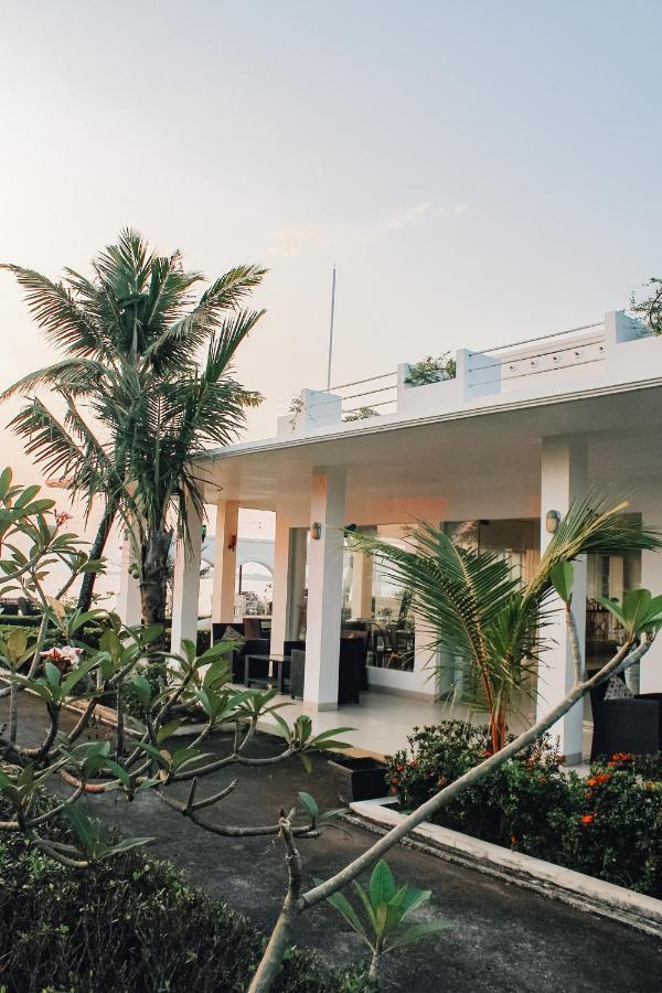Seaside Villa & Muse Beach Resto Jepara Exterior photo